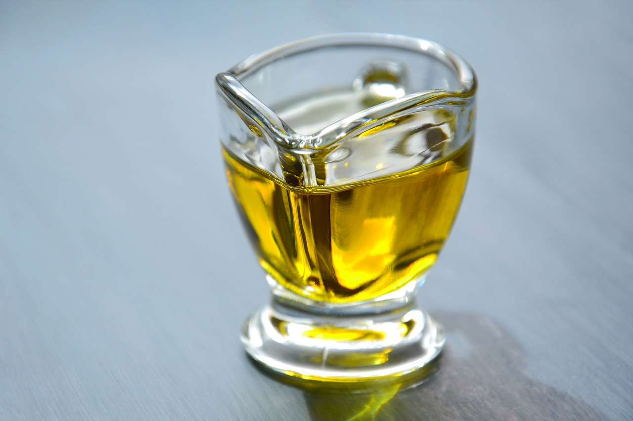 Processo produttivo e vantaggi dell’olio ligure